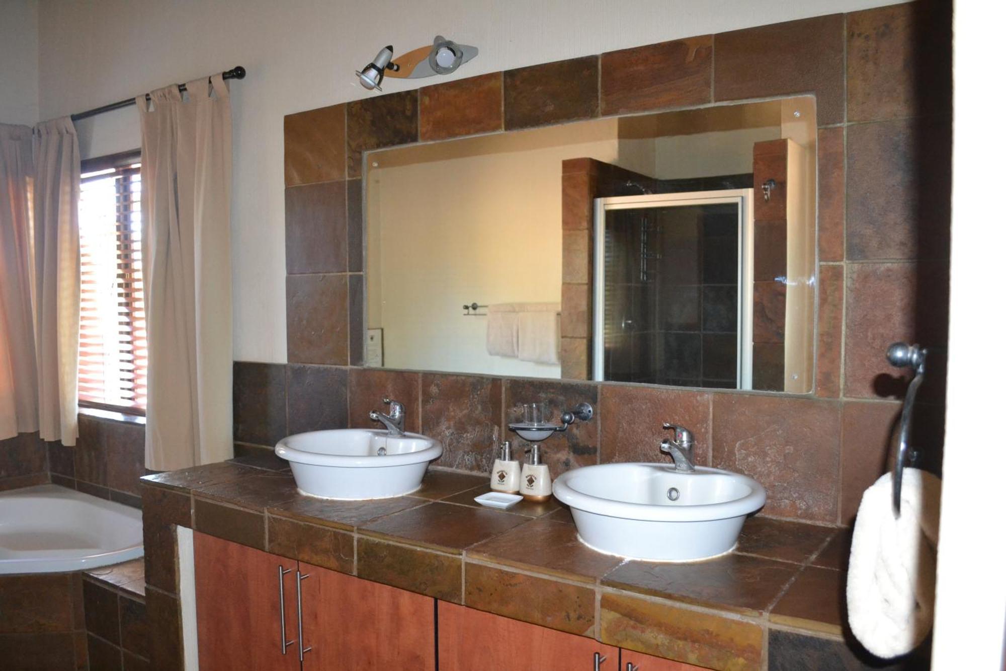 Makhato 84 Bush Lodge Bela-Bela Ngoại thất bức ảnh